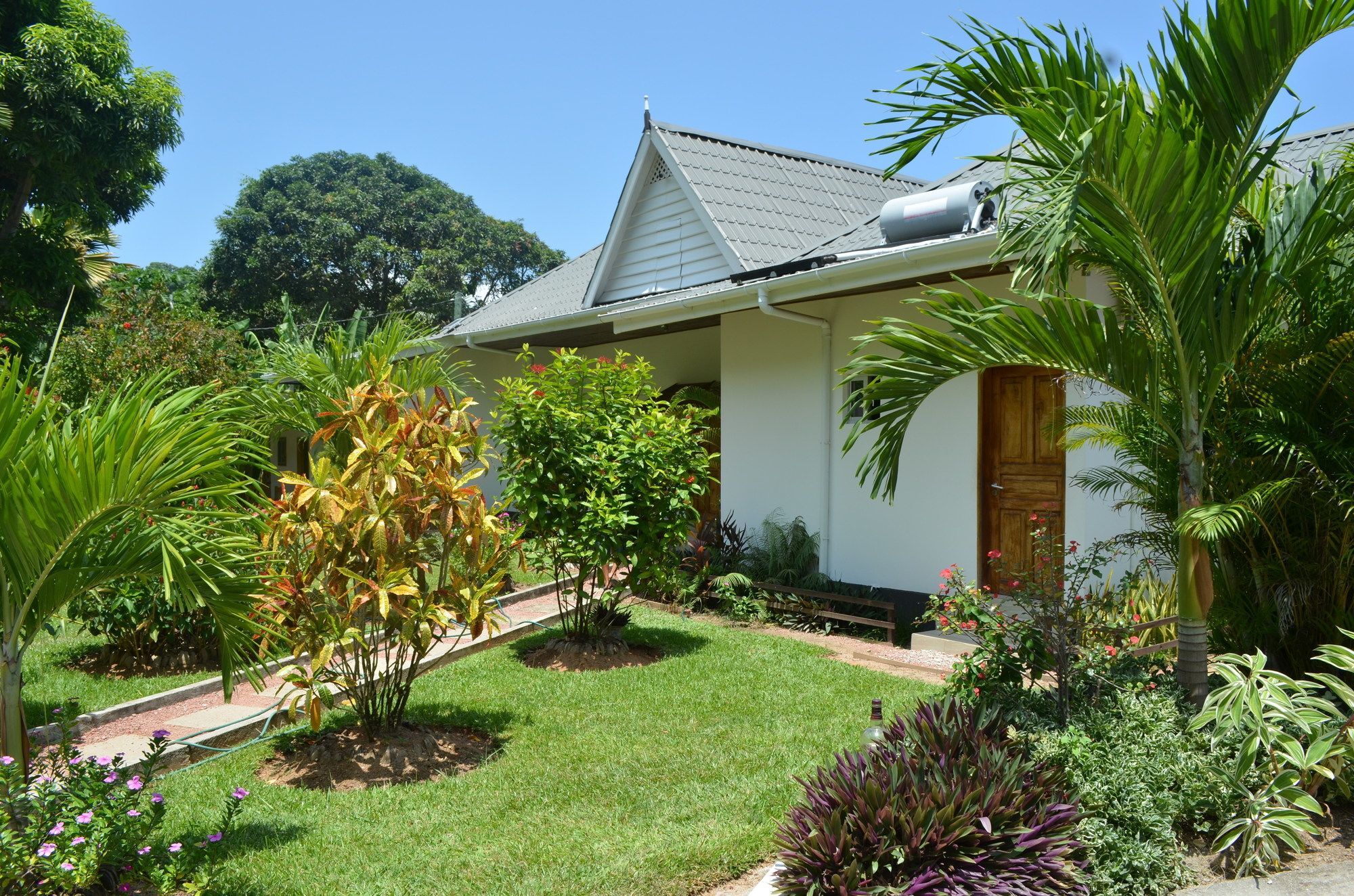 Nid'Aigle Lodge Baie Sainte Anne Exterior foto